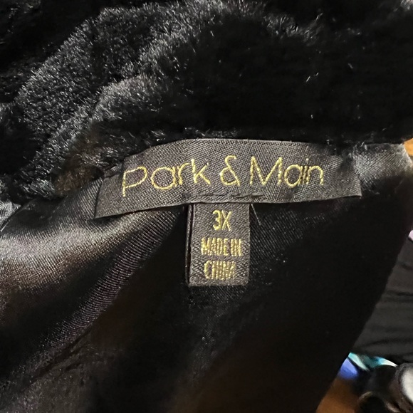 Faux fur - Picture 4 of 5